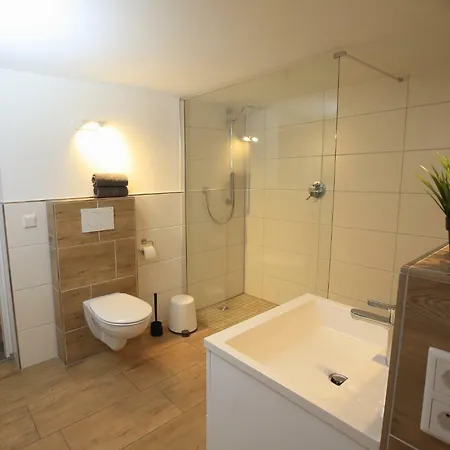 1step2allcities House&garden Holiday home *