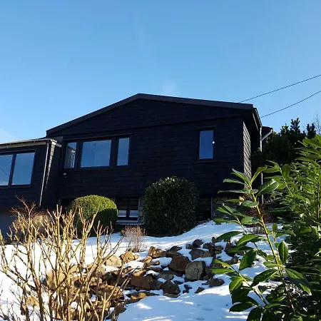 一步通全市度假屋&花园 *