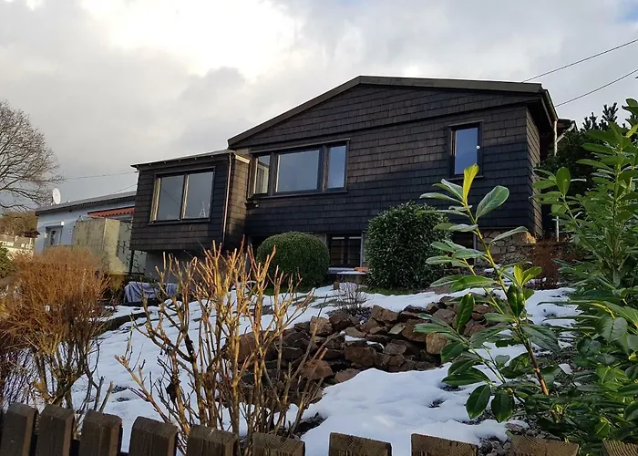 度假居 一步通全市度假屋&花园 *