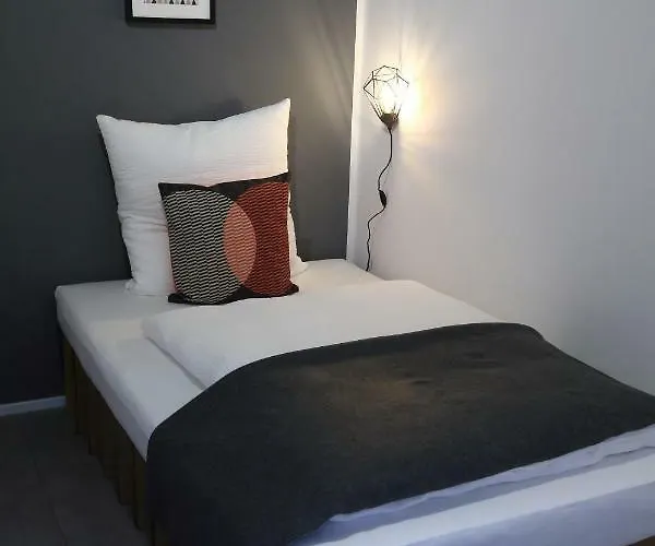 1step2allcities House&garden بيت للعطل *